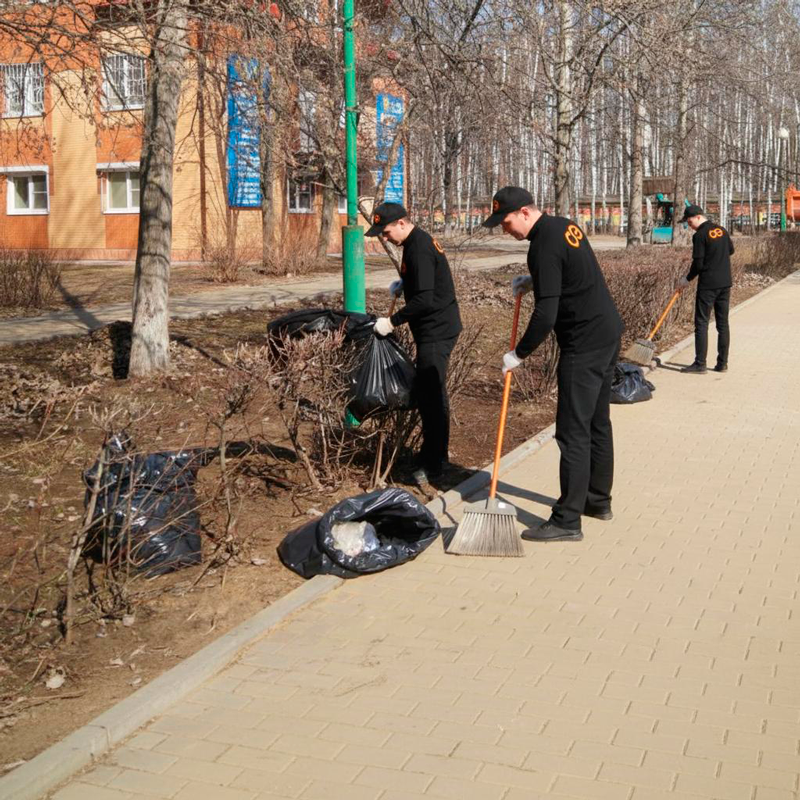 Уборка листьев в Кольчугино